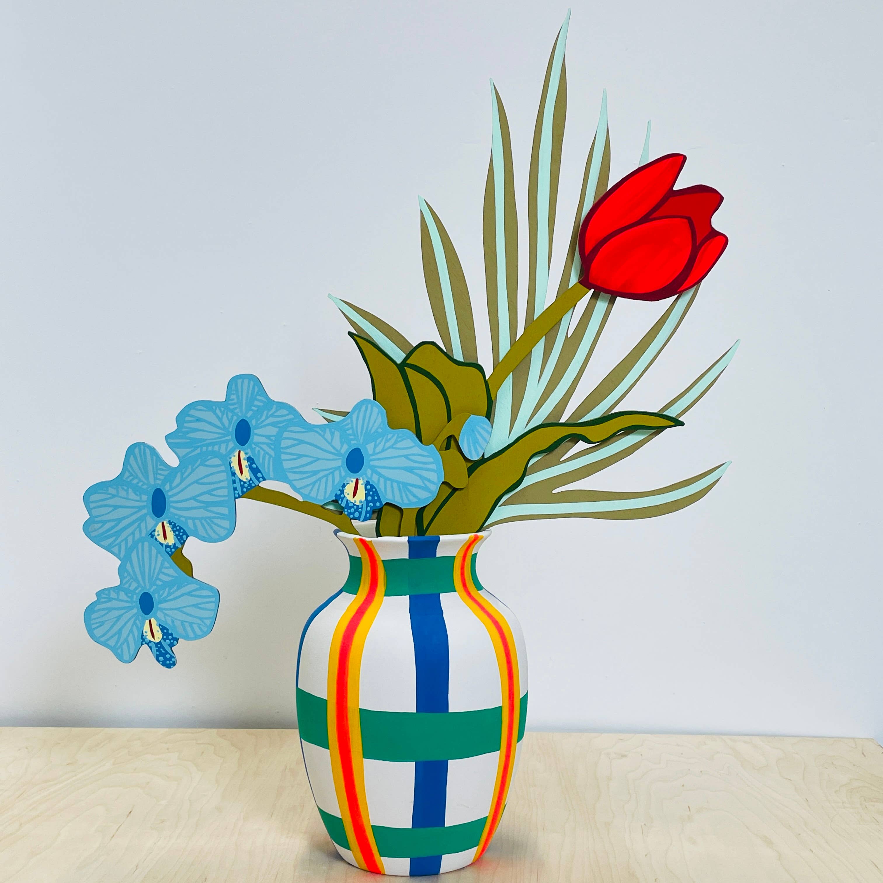 VASE - PRIMARY PLAID