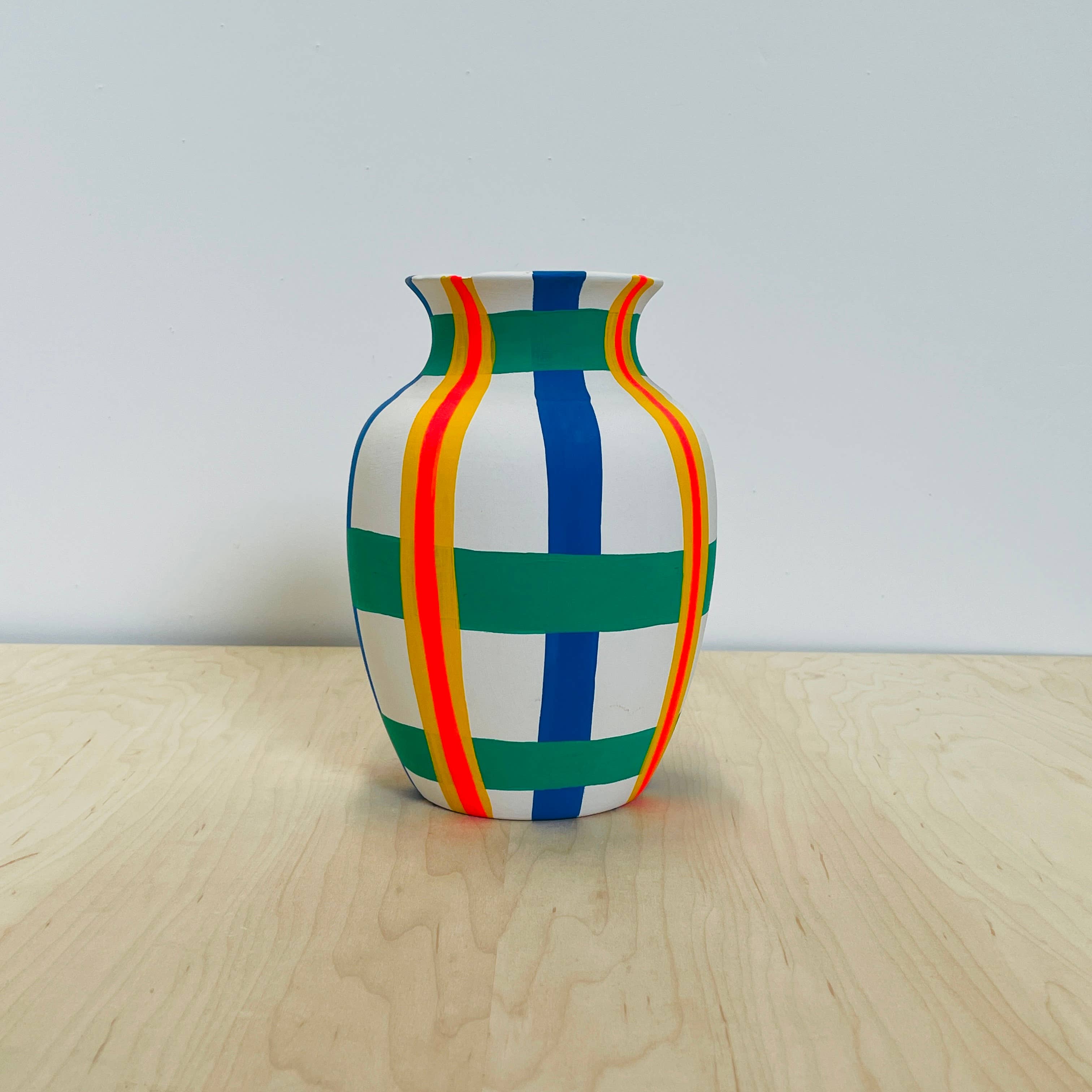 VASE - PRIMARY PLAID