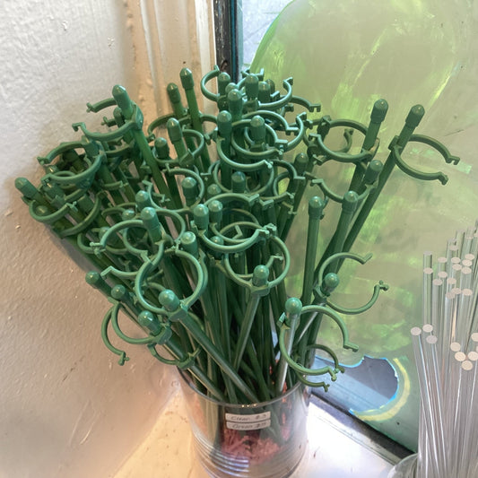Green hoop stakes with adjustable clip - 1’ - The Plant Lady SF